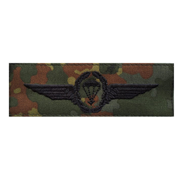 BW Tätigkeitsabzeichen Fallschirmjäger flecktarn/schwarz